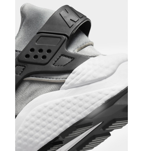 NIKE AIR HUARACHE