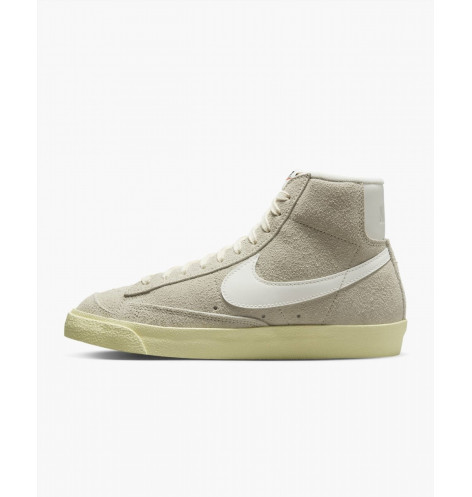 Nike Blazer MID