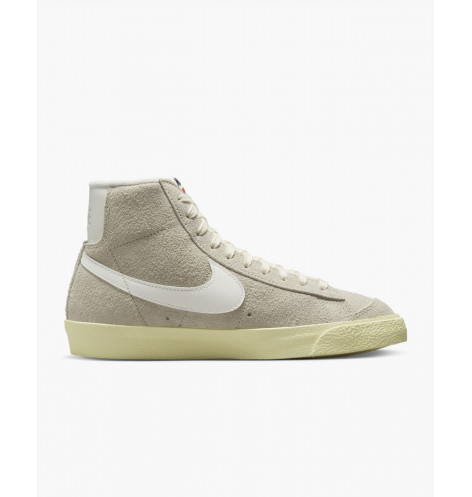 Nike Blazer MID