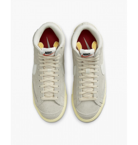Nike Blazer MID