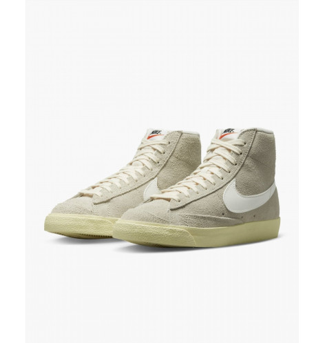 Nike Blazer MID