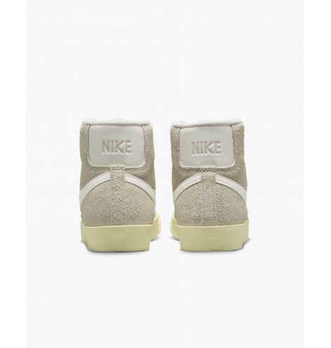 Nike Blazer MID