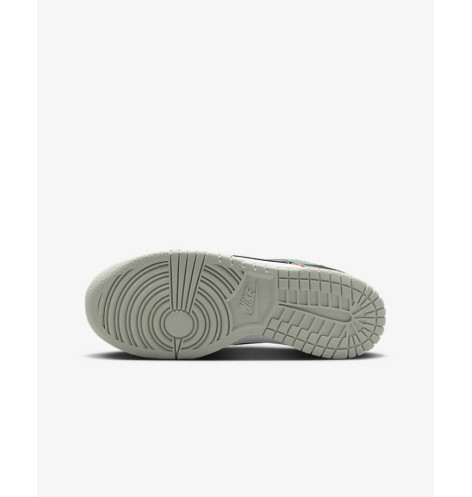Nike Dunk Low SE