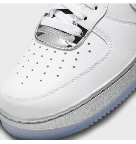 Кроссовки NIKE AIR FORCE 1 07 SE WHITE
