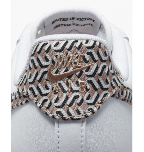 Кросівки Nike Air Force 1 LX United