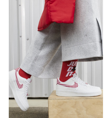 Кросівки Nike Air Force 1 07 Ess Trend