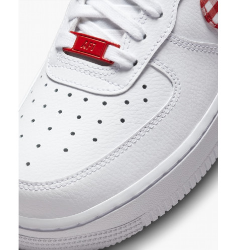 Кросівки Nike Air Force 1 07 Ess Trend