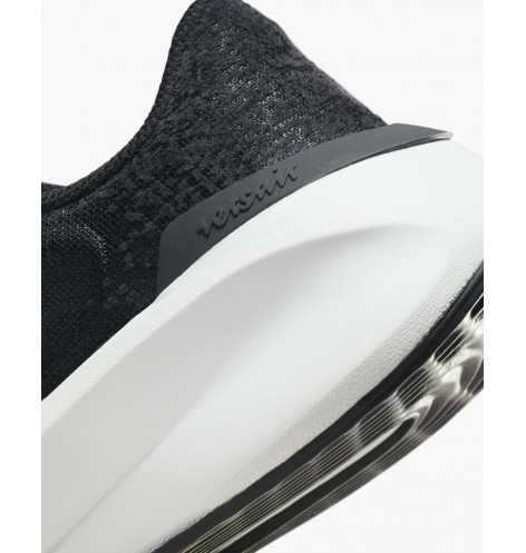 W NIKE VERSAIR