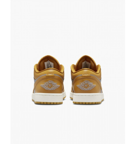 Jordan 1 Low SE