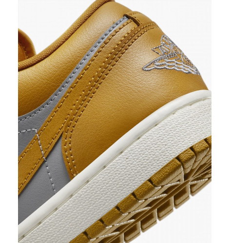 Jordan 1 Low SE