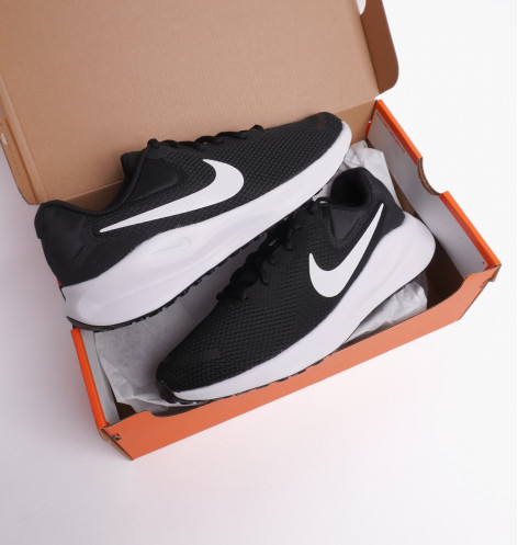 Кросівки чоловічі Nike Revolution 7 Black FB2207-001 44