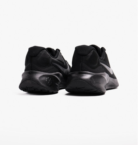 Кросівки чоловічі Nike Revolution 7 Black FB2207-005 44.5