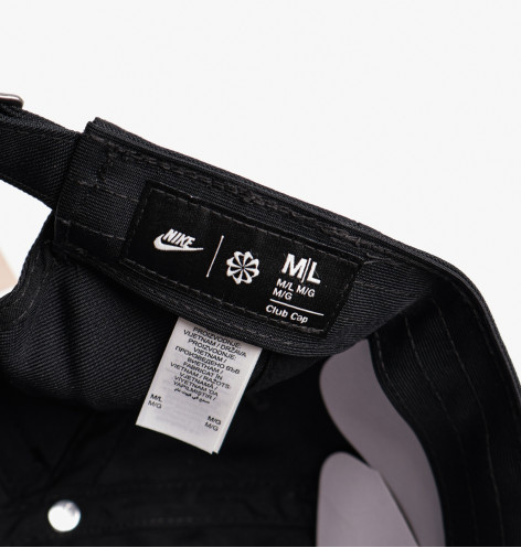 Кепка унісекс Nike Club Cap U Cb Swsh Black FB5369-010 M/L