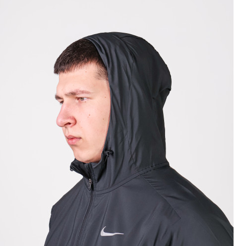 Куртка чоловіча Nike Windrunner Black FB7540-010 S