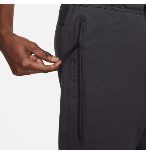 Спортивні штани Nike Sportswear Tech Fleece