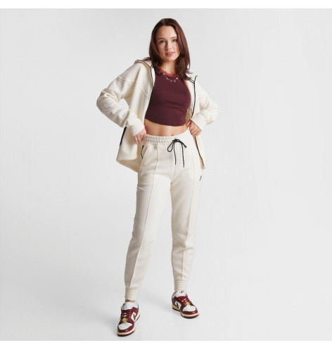 Спортивні штани Nike Sportswear Tech Fleece