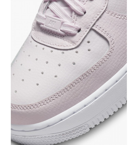 W Nike Air Force 1 07