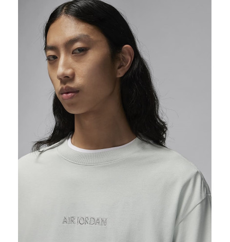 M J AIR JDN WM SS TEE