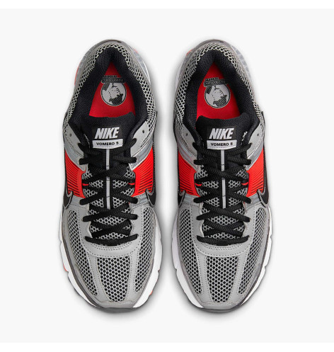 Кросівки Nike Zoom Vomero 5