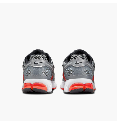 Кросівки Nike Zoom Vomero 5