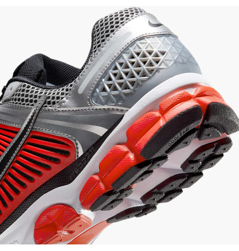 Кросівки Nike Zoom Vomero 5