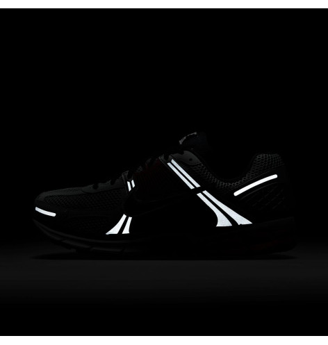 Кросівки Nike Zoom Vomero 5