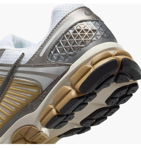 Nike Vomero 5