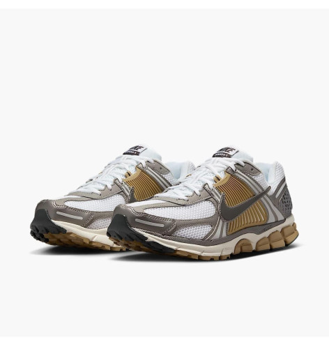 Nike Vomero 5