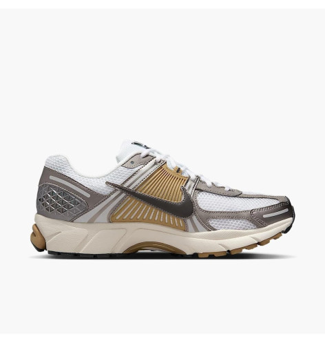 Nike Vomero 5