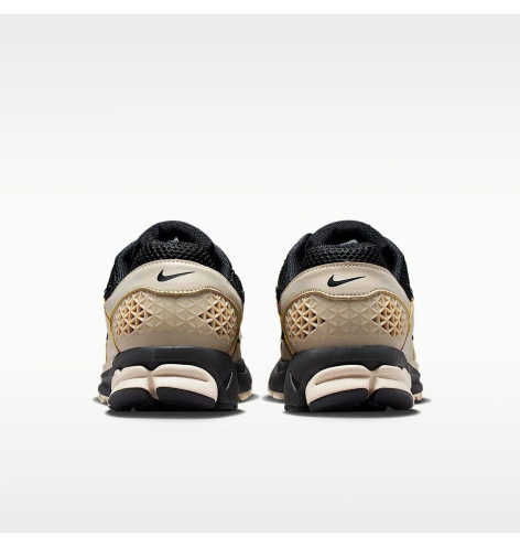 Кросівки унісекс Nike Zoom Vomero 5 Beige FJ4151-008 42.5