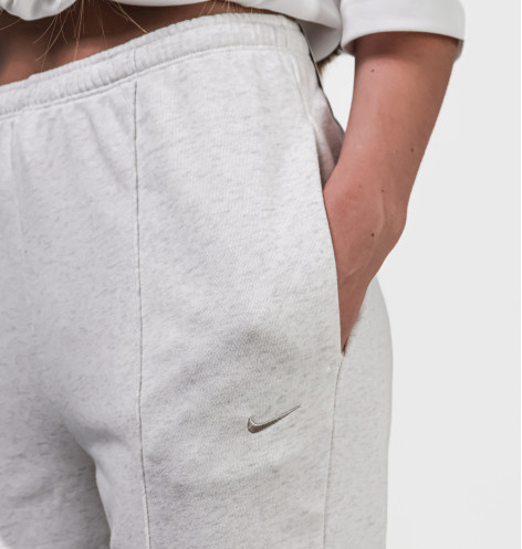 Штани жіночі Nike Sportswear Chill Terry Woslim High-Waisted French Terry Sweatpants White FN2434-051 S