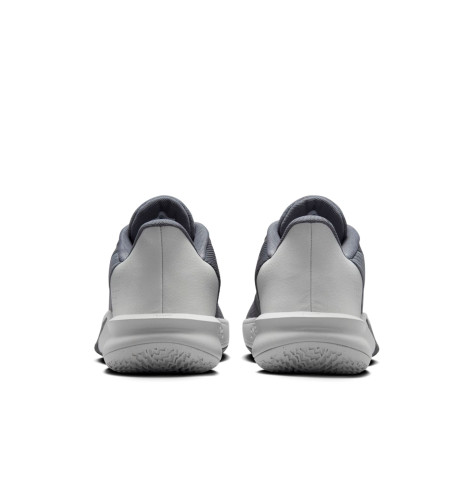 Кросівки Nike Precision 7