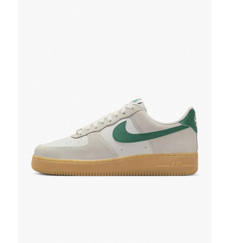 Кросівки Nike Air Force 1 07 Lv8 Beige