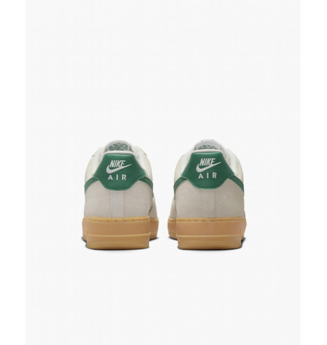 Кросівки Nike Air Force 1 07 Lv8 Beige