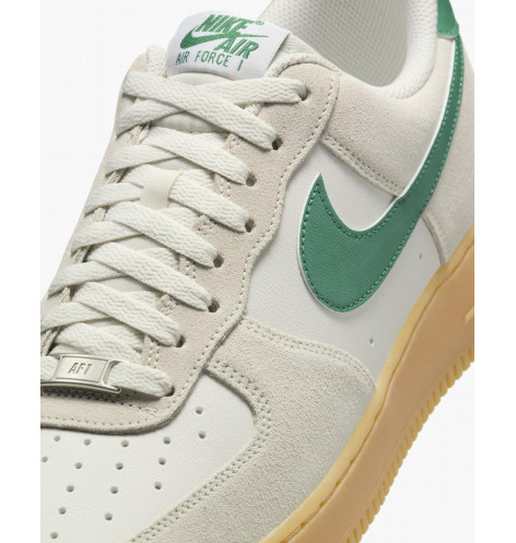 Кросівки Nike Air Force 1 07 Lv8 Beige