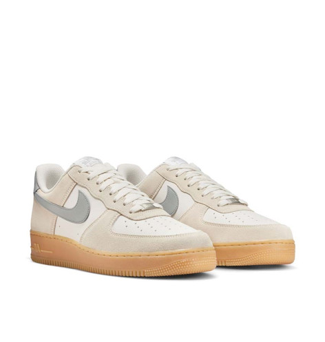 Кросівки Nike Air Force 1 07 Lv8 Beige