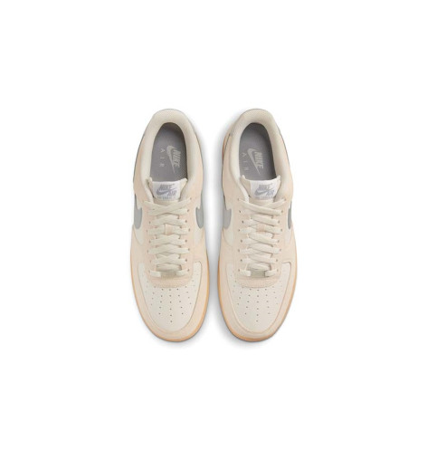 Кросівки Nike Air Force 1 07 Lv8 Beige