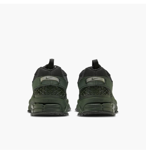 Nike Zoom Vomero Roam