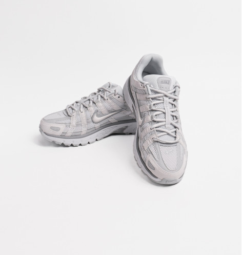 Кросівки жіночі Nike P-6000 Grey FV6603-101 40.5