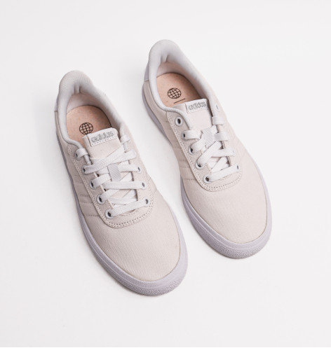 Кросівки жіночі Adidas Vulc Raid3R Skateboarding Shoes White Gx0872 36.5