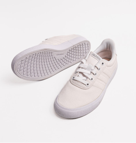 Кросівки жіночі Adidas Vulc Raid3R Skateboarding Shoes White Gx0872 36.5