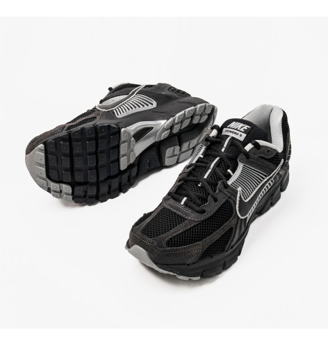 Кросівки унісекс Nike Zoom Vomero 5 Black HF1553-006 43