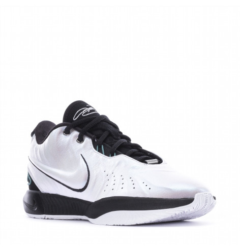 Кросівки Nike LeBron XXI