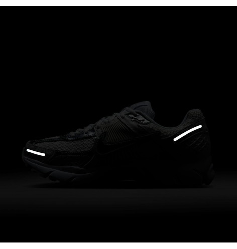 Nike Zoom Vomero 5 Chrome Toe