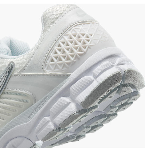 Nike Zoom Vomero 5 Chrome Toe