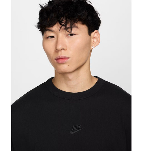 Футболка чоловіча Nike Sportswear Premium Essentials White HF9606-010 XS