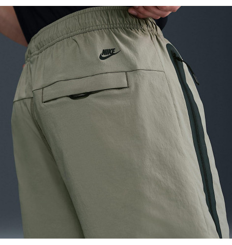 Nike Tech Woven Shorts Green
