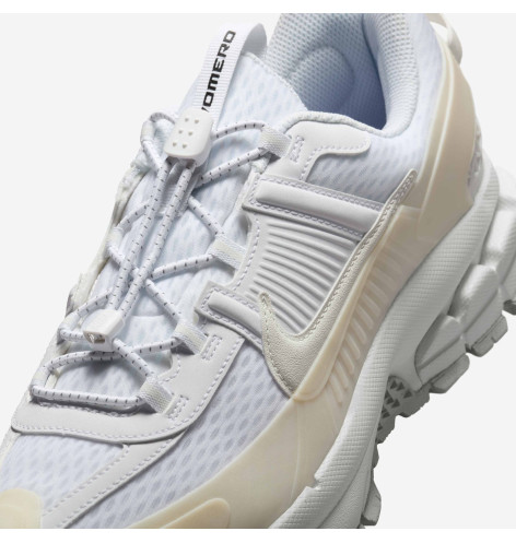 Кросівки Nike Zoom Vomero 5 Roam