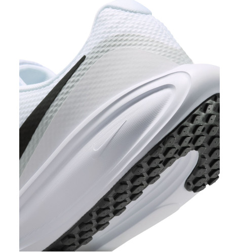 Кросівки Nike Revolution 8