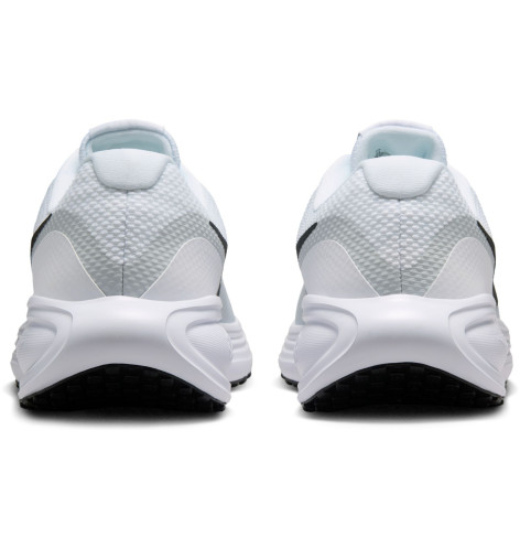Кросівки Nike Revolution 8